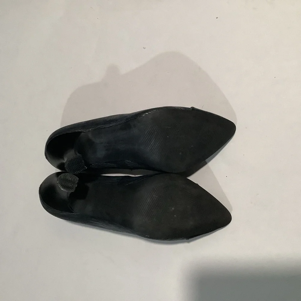 Bellini Black Pointed Toe Heels